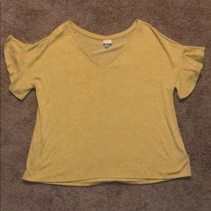 Yellow boxy cropped shirt with ruffled sleeves